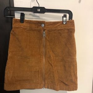 Aritzia corduroy mini skirt with zipper detail